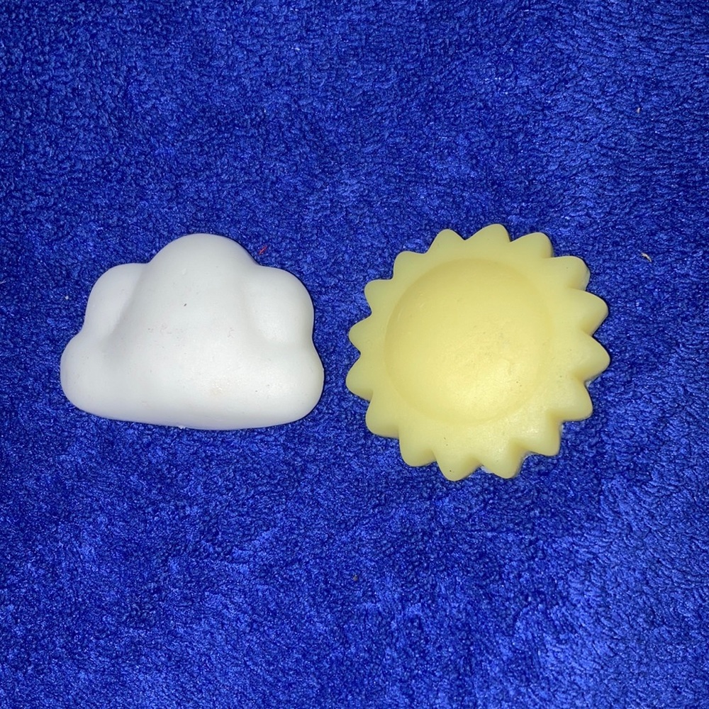 Sun and cloud mochi